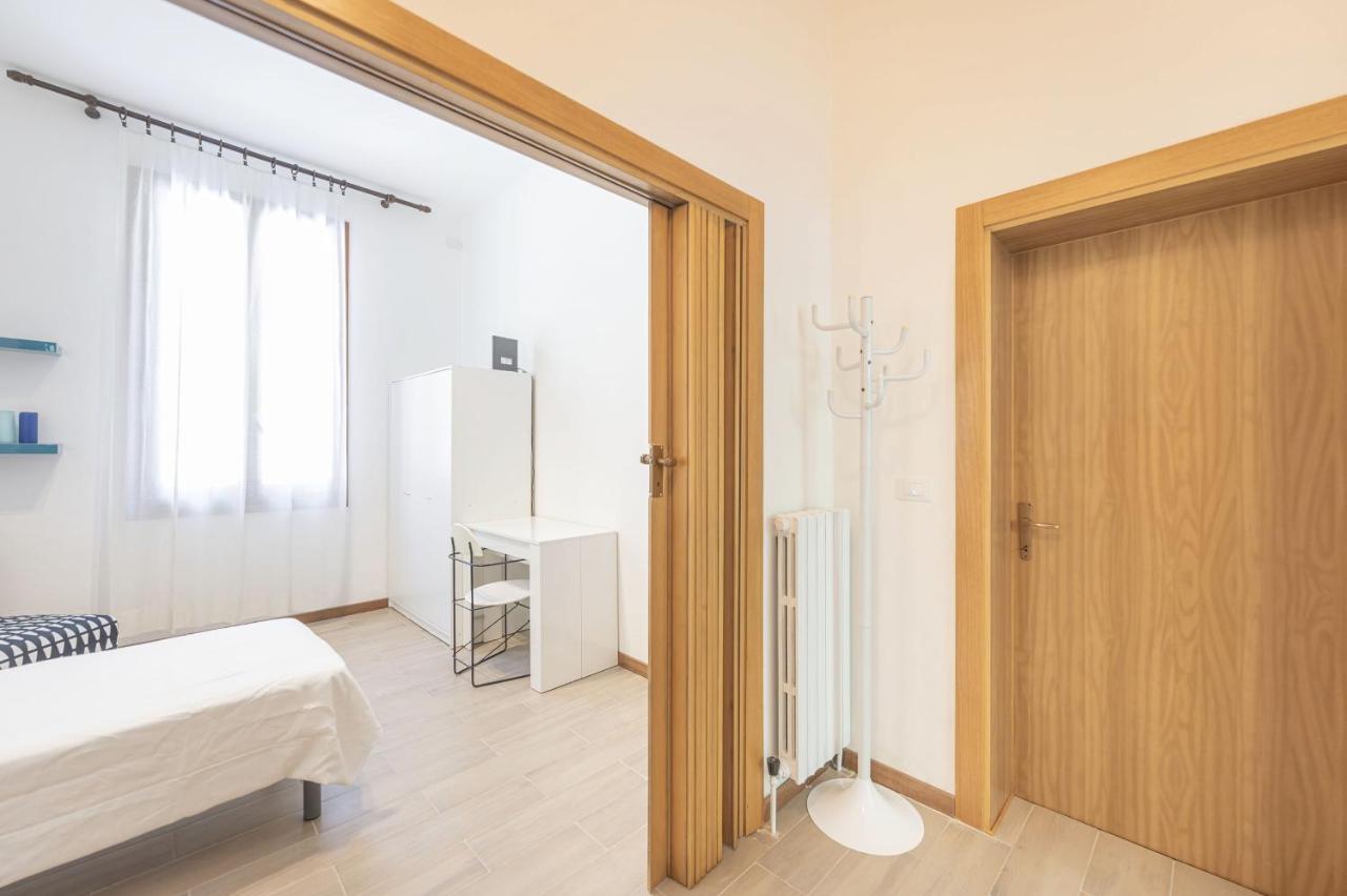 Arte E Cinema - 10 Min Da Venezia Apartment Местре Екстериор снимка